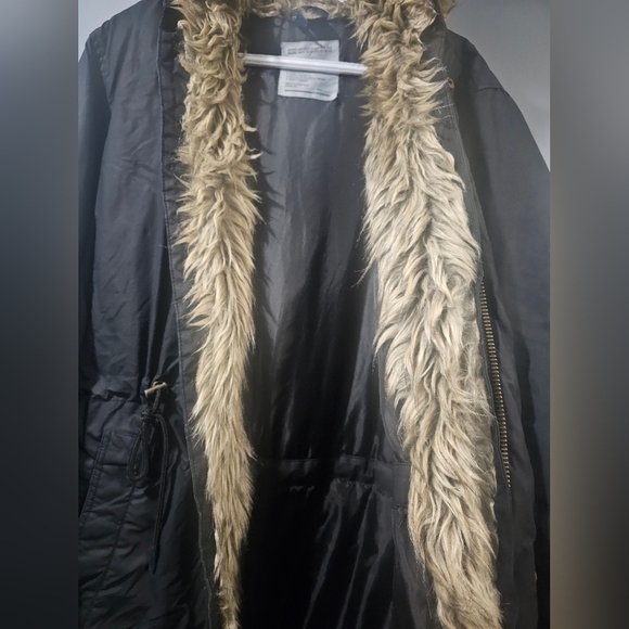 DIVIDED  Winter Jacket - Picture 2 of 9